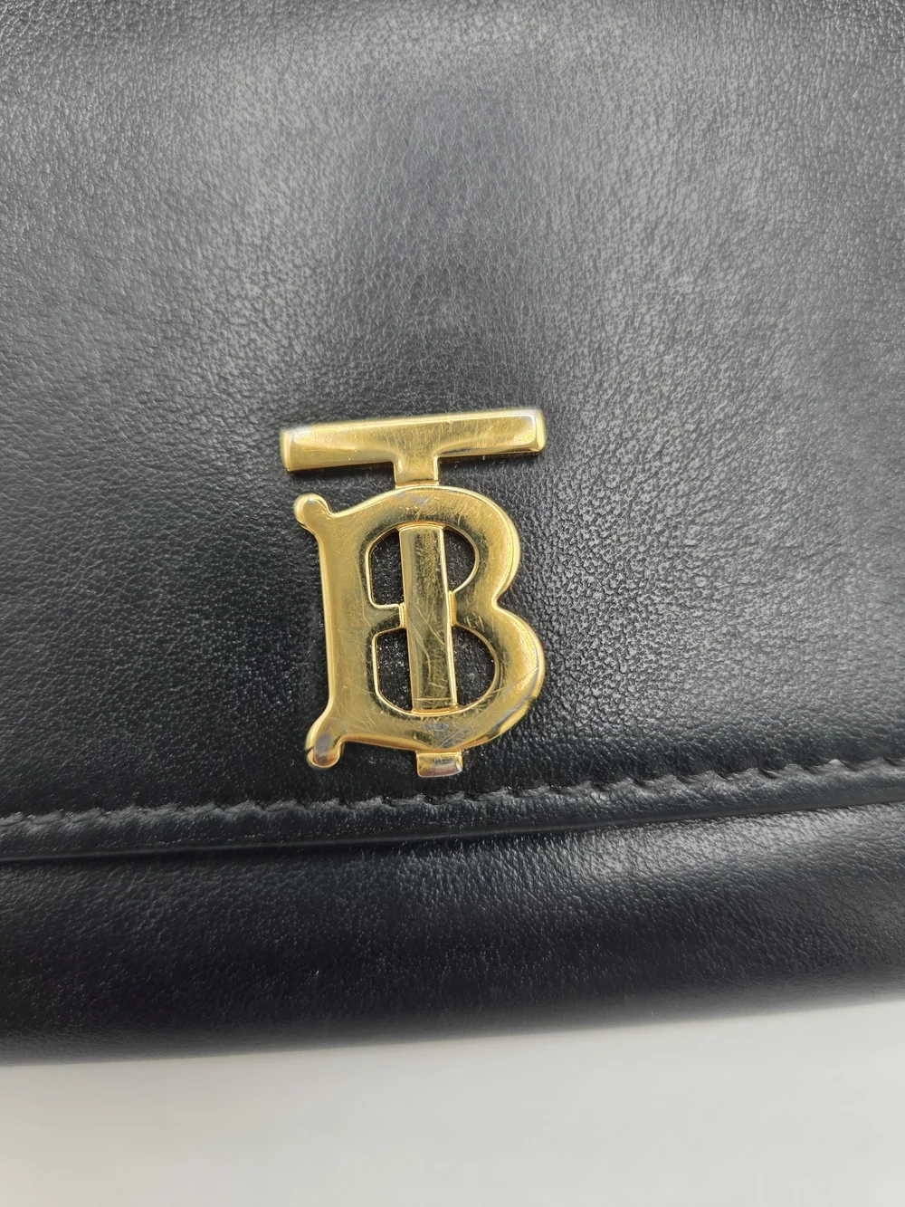 Burberry authentic preloved